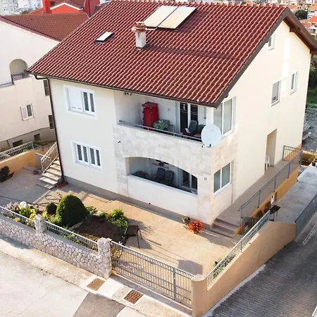 Apartment Bonis Ii *